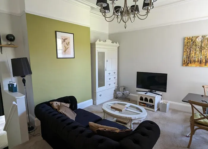 Clarence House Apartments