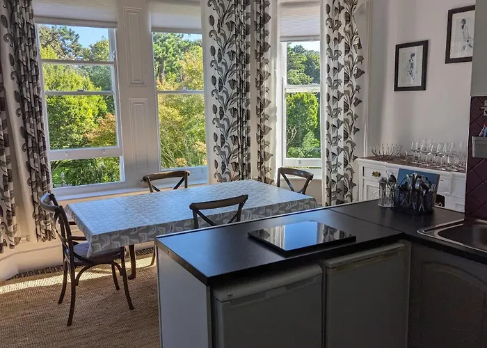 Clarence House Apartments