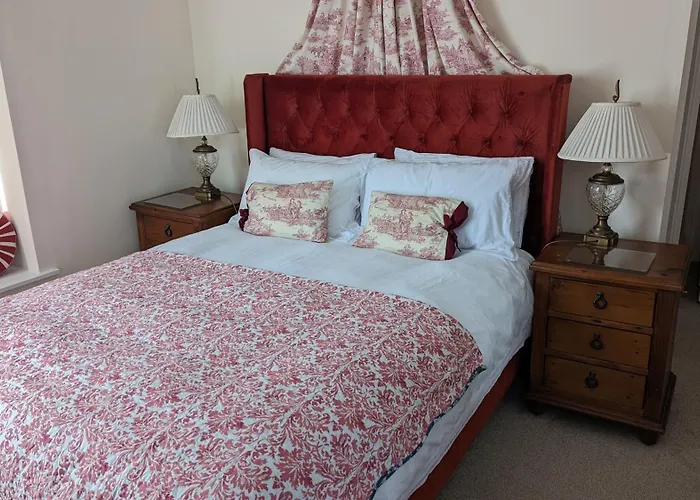 Clarence House Apartments
